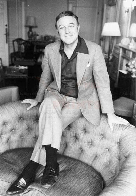 Gene Kelly - VINTAGEARTREPRINTS.COM