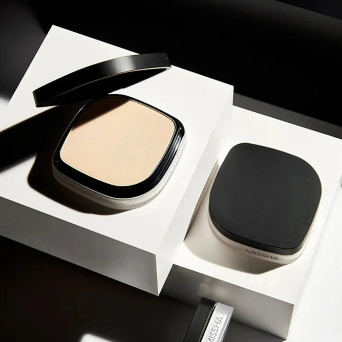 MISSHA Signature Dramatic Two Way Pact - 21 Vanilla Light Beige 9.5g Missha Makeup