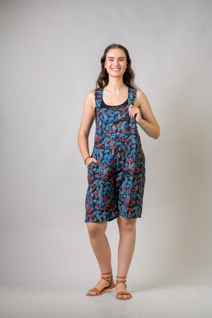Rhea Mushroom Spots Short Jumper Black / Small